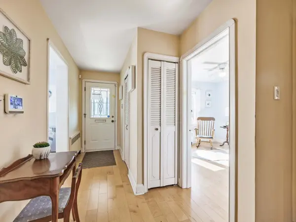 Toronto C14, ON M2N 2Y6,55 Craigmore CRES