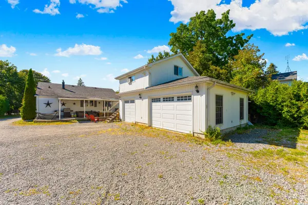 Clarington, ON L1C 3J3,117 Scugog ST