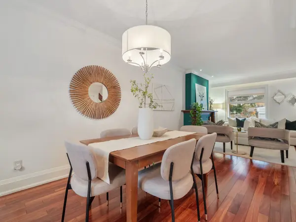 Toronto E02, ON M4C 4L4,51 Beck AVE