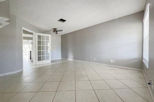 Boca Raton, FL 33431,2857 NE 2nd Ave