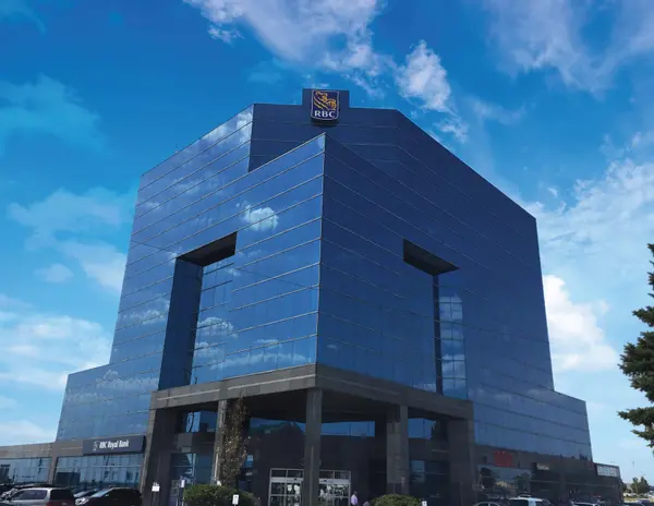 3300 Highway 7 N/A W #220, Vaughan, ON L4K 4M3