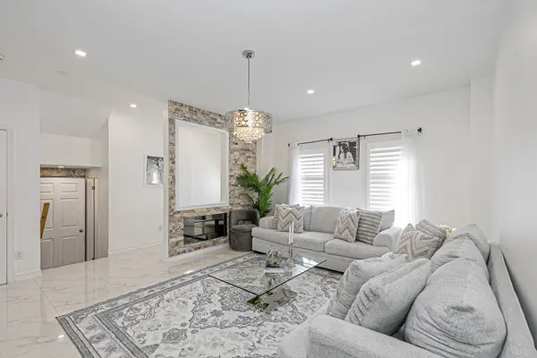 Markham, ON L6B 0V6,29 Vettese CT