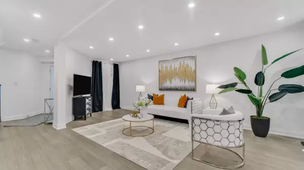 Mississauga, ON L5N 7H3,7159 Spyglass CRES