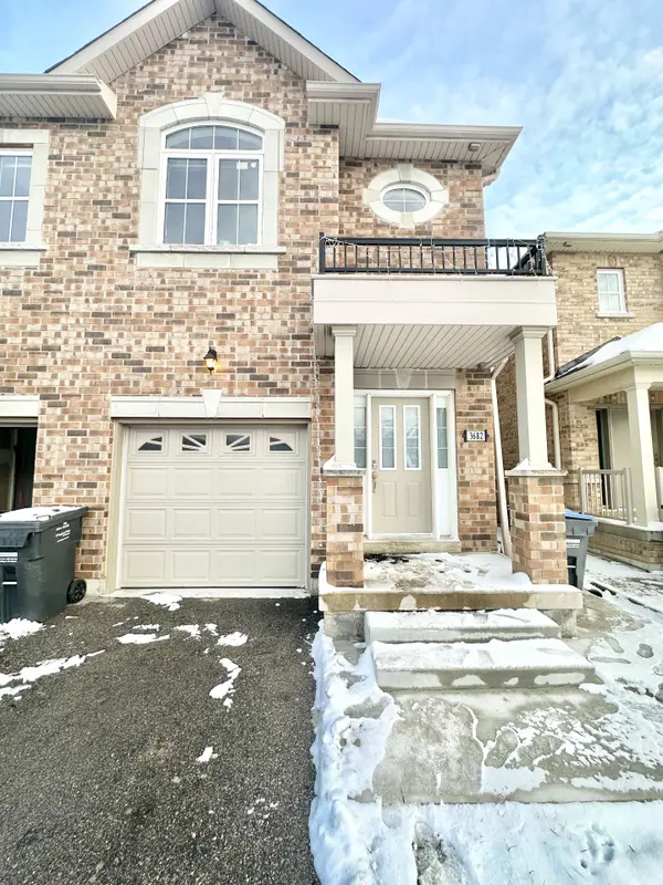 3682 Banff CT, Mississauga, ON L5N 7A2