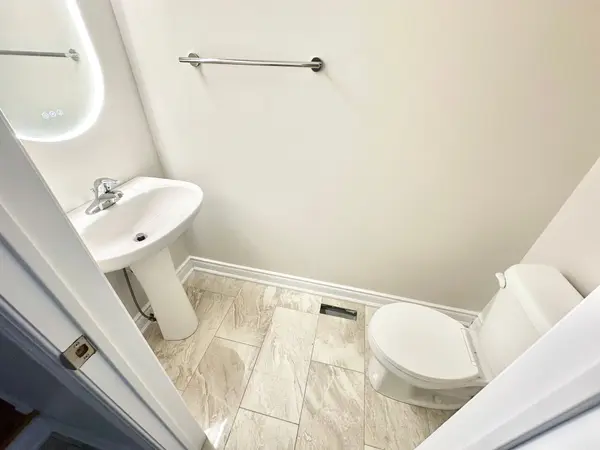 Mississauga, ON L5N 7A2,3682 Banff CT