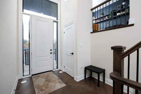 Oakville, ON L6M 5L2,1478 Yellow Rose CIR