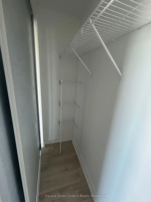 Milton, ON L9E 2B5,720 Whitlock AVE #514