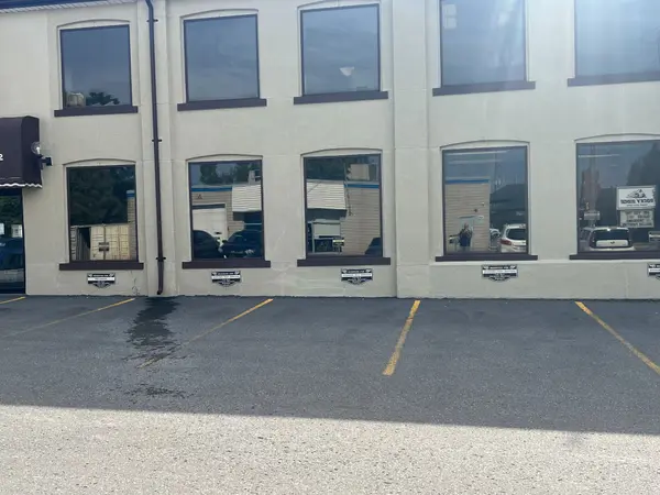 Peterborough, ON K9J 2K2,294 RINK ST #200