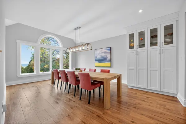 112 Arrowhead CRES, Blue Mountains, ON L9Y 0R9