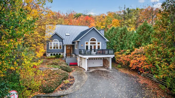 Blue Mountains, ON L9Y 0R9,112 Arrowhead CRES