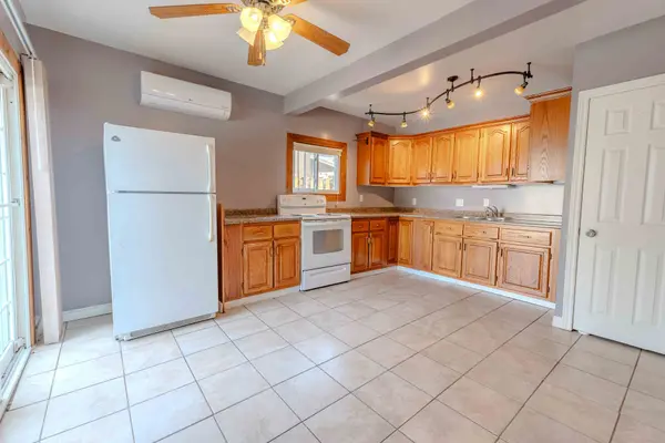 Welland, ON L3B 2X6,8 GARNER AVE