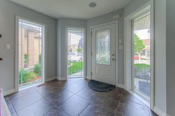 Kitchener, ON N2A 4M4,139 Pebblecreek DR