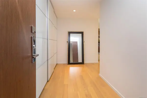 Victoria, BC V9A 0A1,100 Saghalie Rd #510