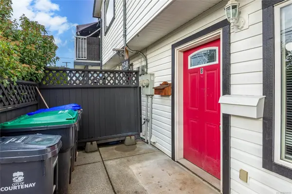 Courtenay, BC V9N 5R7,250 Centennial Dr #B