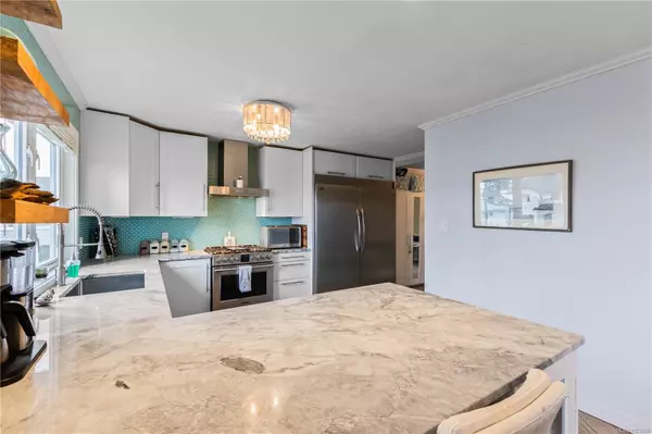 Campbell River, BC V9W 1J9,1368 Galerno Rd