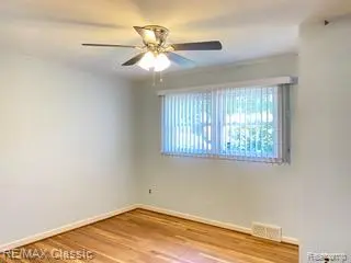 Livonia, MI 48150,9910 Woodring ST