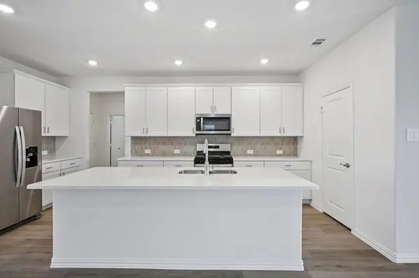 2119 Horseshoe Lane,  Seagoville,  TX 75159