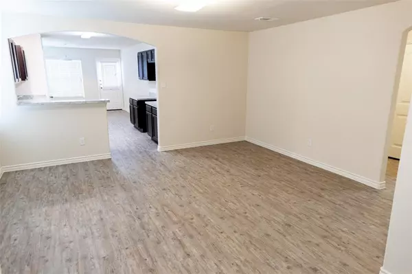 Ennis, TX 75119,1701 Swallow Drive