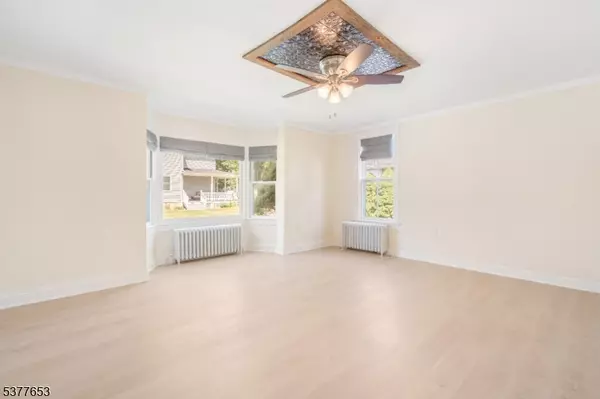 Newton Town, NJ 07860,43 Madison St