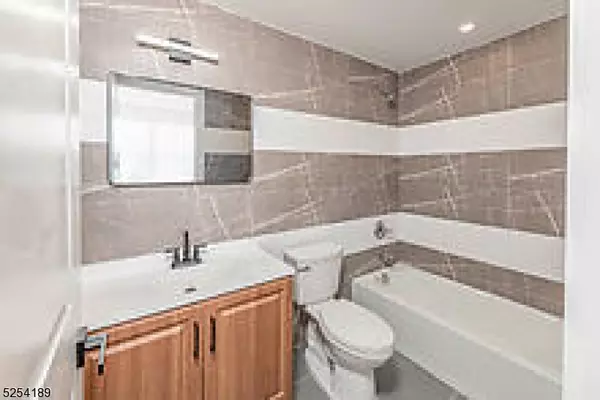 Bloomfield Twp., NJ 07003,125 Broughton Ave #3