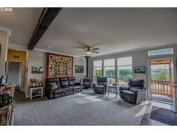 Rainier, OR 97048,76171 DELENA MAYGER RD