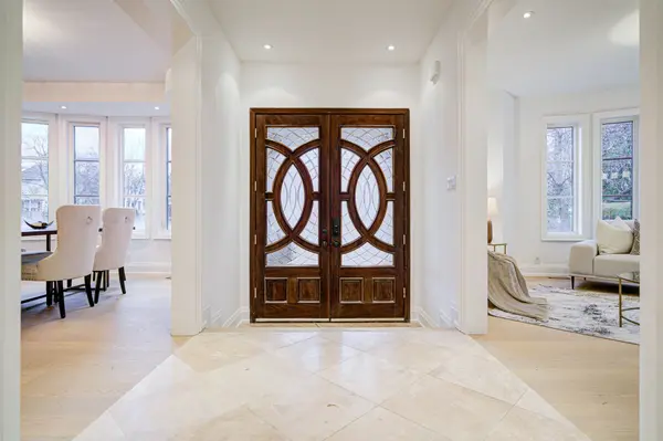 Toronto C14, ON M2N 3W5,125 Kingsdale AVE