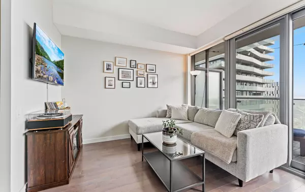 Toronto C08, ON M5A 0E3,70 Distillery LN #2105