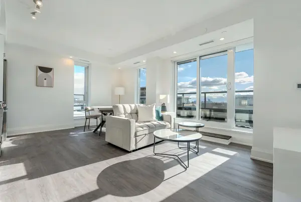 Toronto C06, ON M3H 0G5,700 Sheppard AVE W #810