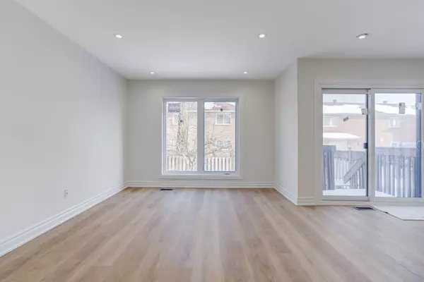 Toronto E11, ON M1X 1W6,75 Hummingbird DR #UPPER