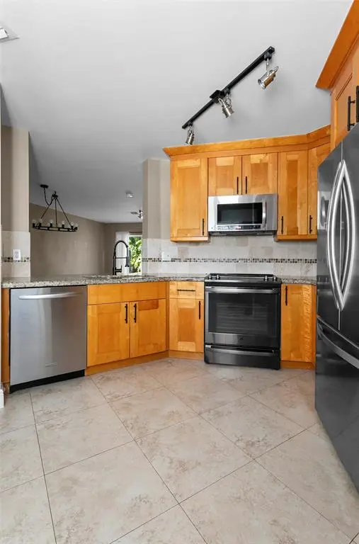 Deerfield Beach, FL 33442,1431 SW 48th Ter #1431