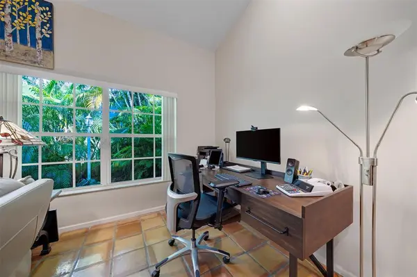 Pompano Beach, FL 33069,4115 Carriage Dr #P2