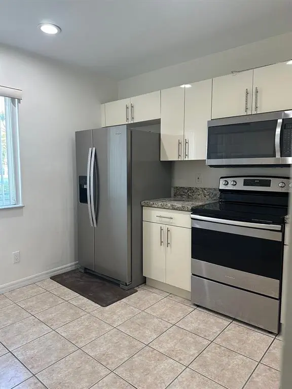 Pembroke Pines, FL 33029,20824 NW 3RD CT #0