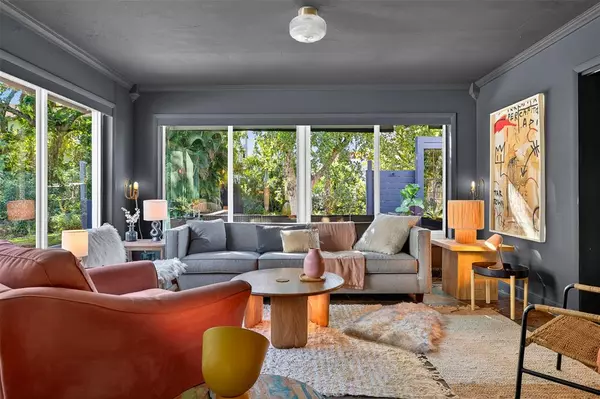 780 NW 33rd St, Oakland Park, FL 33309