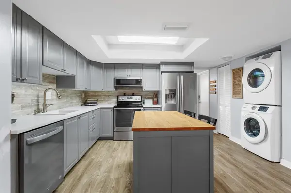 8101 NW 27th St #4, Coral Springs, FL 33065