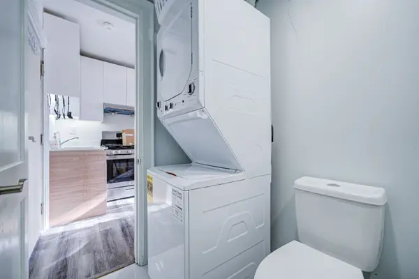 Toronto W01, ON M6R 2C6,5 Sorauren AVE #6