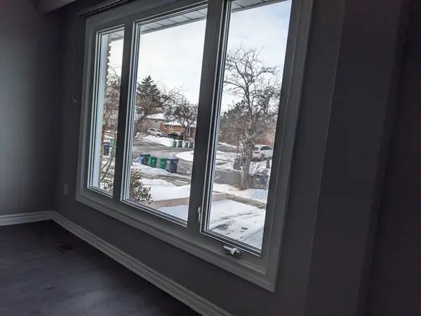 Mississauga, ON L5B 2B5,2424 Whaley DR #Main