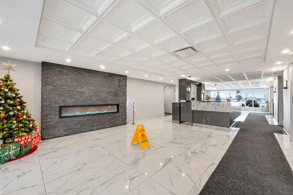 Mississauga, ON L5B 3Y9,115 Hillcrest AVE #905