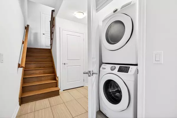 Oakville, ON L6H 0R9,3053 Blacktusk Common N/A