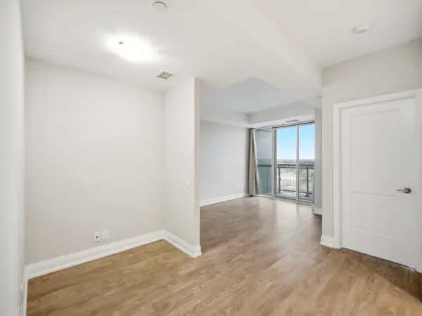 Brampton, ON L6W 0C7,15 Lynch ST #903