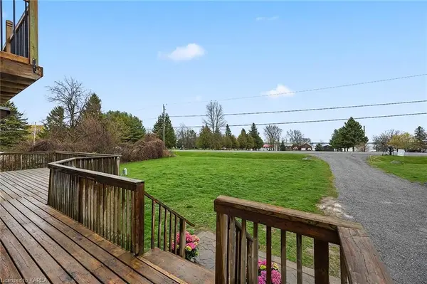 Frontenac Islands, ON K7G 2V6,1893B HOWE ISLAND DR