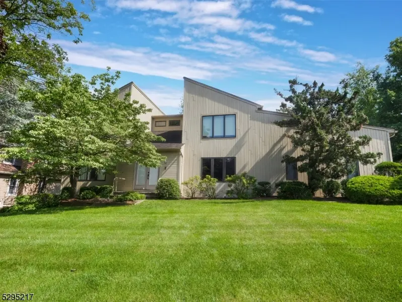 Wayne Twp., NJ 07470,5 Bourbon St