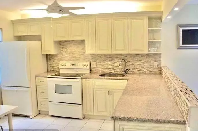 Boca Raton, FL 33433,8535 Casa Del Lago #A