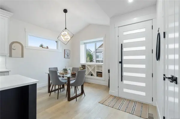 Parksville, BC V9P 0G5,682 Briarwood Dr