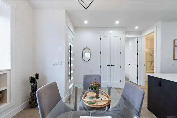 Parksville, BC V9P 0G5,682 Briarwood Dr