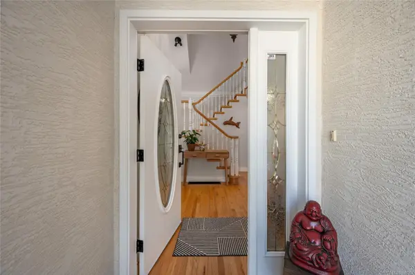 Chemainus, BC V0R 1K2,10091 View St