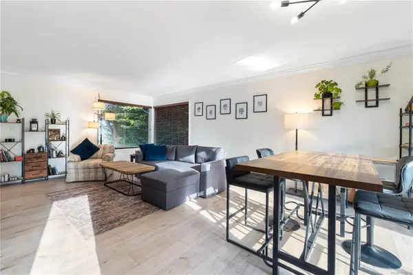 Qualicum Beach, BC V9K 2G9,3872 Island Hwy W