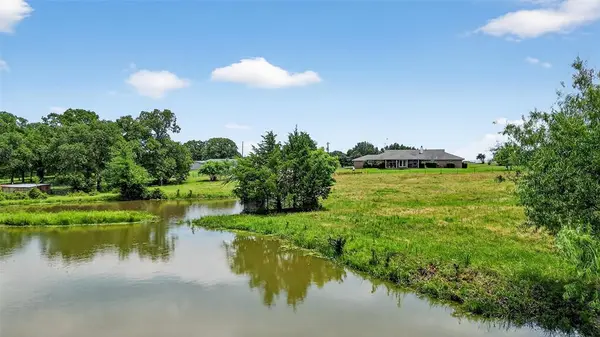 Whitesboro, TX 76273,929 County Line Church Road