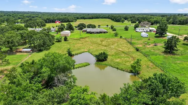 Whitesboro, TX 76273,929 County Line Church Road