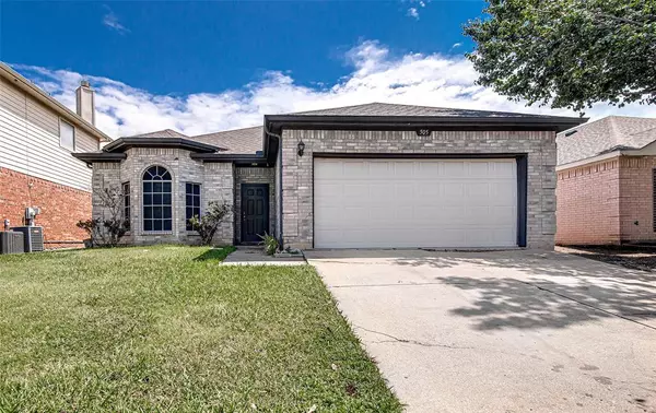 Mansfield, TX 76063,505 Blueberry Hill Lane