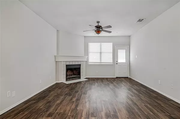 Mansfield, TX 76063,505 Blueberry Hill Lane